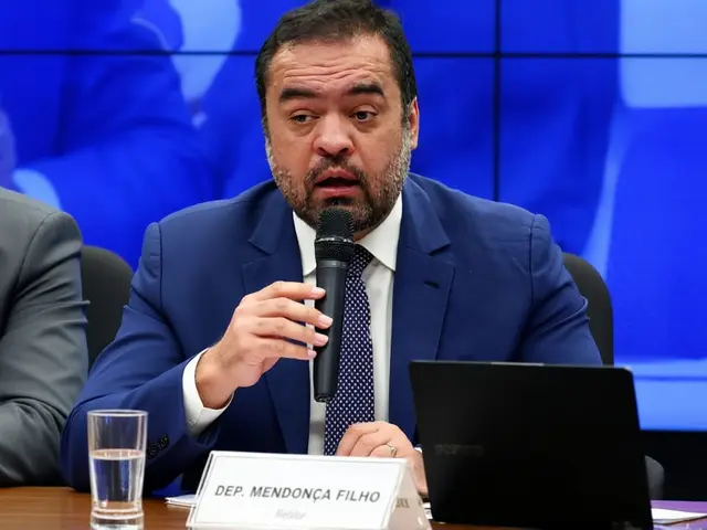 TSE torna Cláudio Castro inelegível até 2030 por abuso de poder